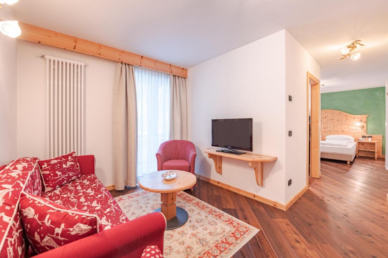 Hotel Foresta Moena Buitenkant foto