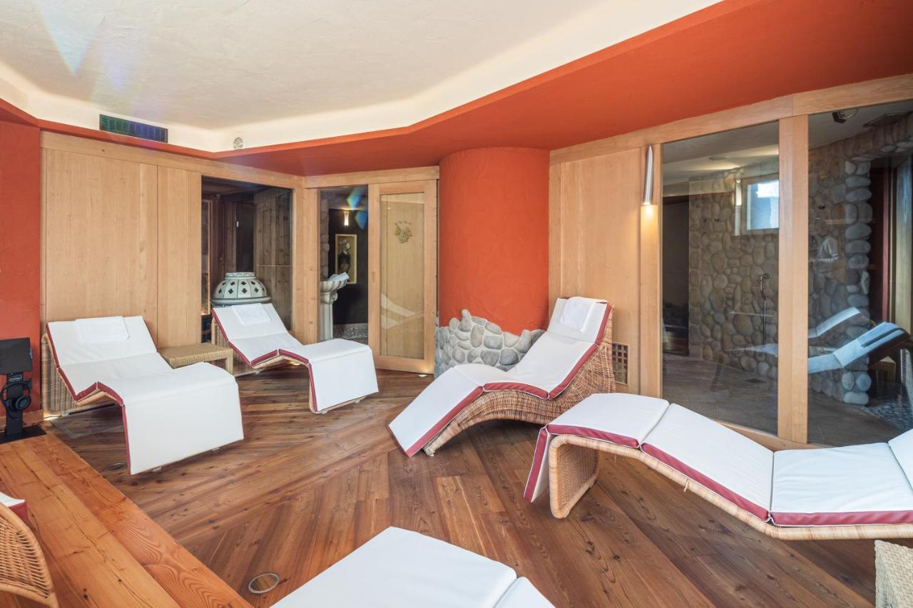 Hotel Foresta Moena Buitenkant foto